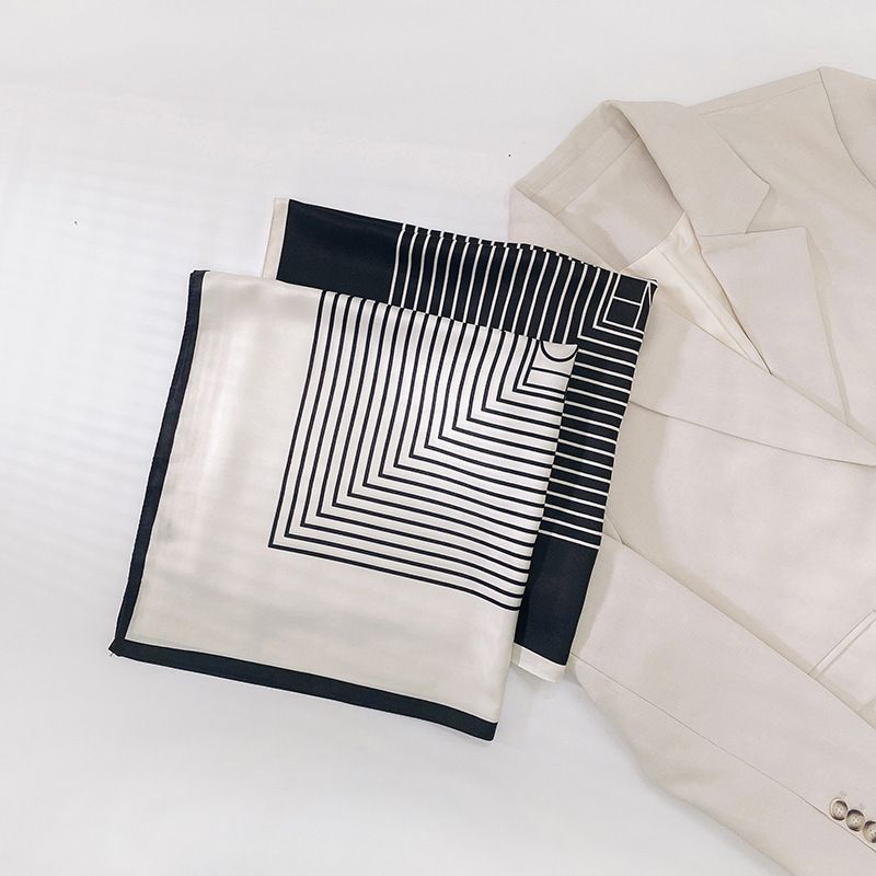 Sciarpa professionale piccola fascia per capelli da donna quadrata in chiffon dolce a strisce del cancello orientale del Giappone Corea del Sud_voghion.com