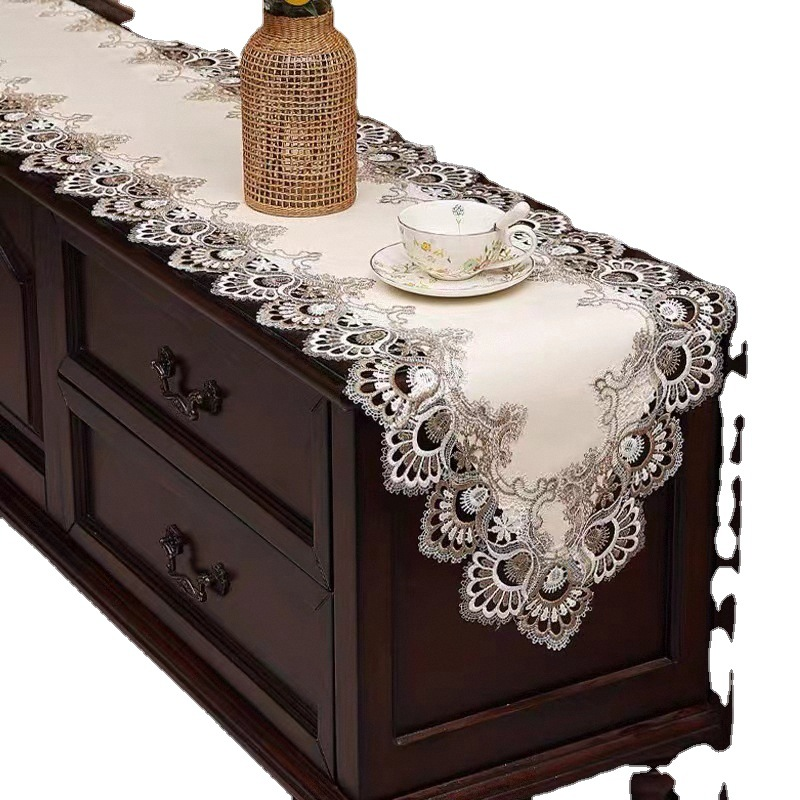 Vente en gros de nouveaux drapeaux de table de style européen, nappe en dentelle de luxe légère imperméable, résistante à l'huile et sans lavage, housse anti-poussière pour meuble TV à longue bande_voghion.com