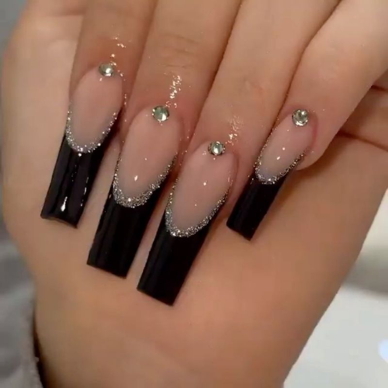 24 pezzi di armatura nera ultra lunga in stile francese con decorazione tridimensionale e unghie finte pressate_voghion.com