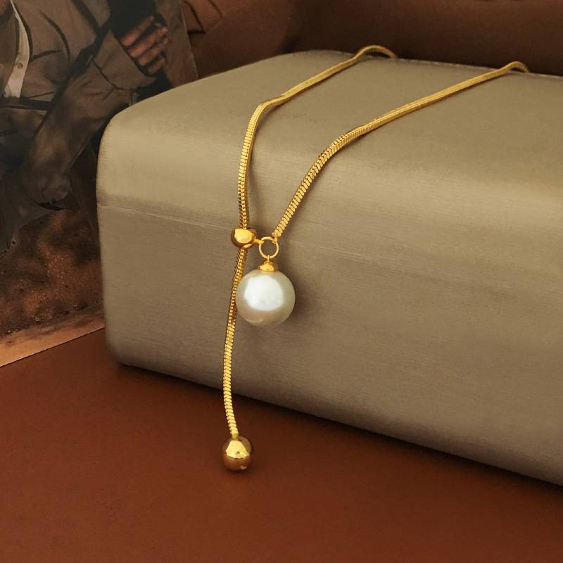 Collana da donna realizzata in vero oro 24 carati galvanizzato con rame e perle naturali_voghion.com