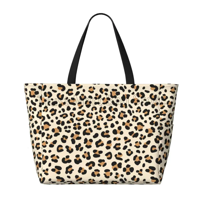Leopard Print Large Waterproof Beach Women Sandproof Tote Pool Bag With Zipper And Pockets For Travel Vacation Gym_voghion.com