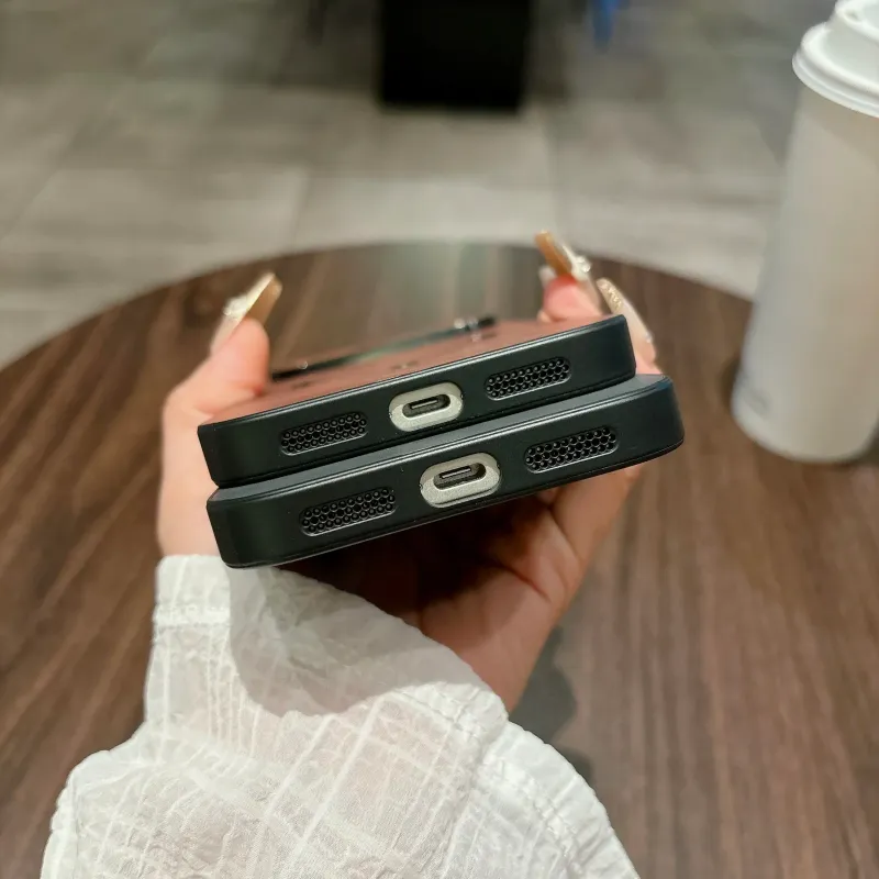 Magnetische Lederhülle für iPhone 17 Pro Max 17 Air 17Pro Hülle Magnet für Mag-Safe Anti-Klopf-Rundum-Kameraschutzhülle_voghion.com