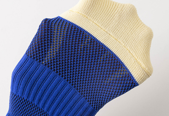 Hot Selling Professional Thickened Towel Bottom Sweat Absorbing And Deodorizing Adhesive Non Slip Sports Football Socks_voghion.com