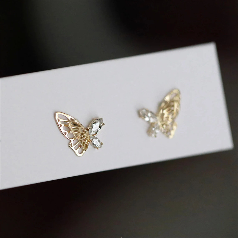 Cao Shi, squisiti orecchini a farfalla cava giapponesi e coreani, stile femminile, mini orecchini versatili e semplici, piccoli orecchini per studenti_voghion.com
