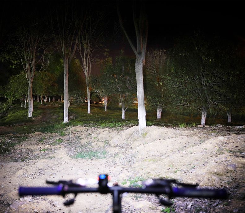 Set di accessori per bici da strada e mountain bike, con torcia frontale ad alta luminosità in lega di alluminio per bicicletta_voghion.com