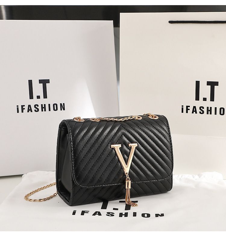 Borsa da donna 2023 nuova alla moda elegante borsa a tracolla piccola decorativa ricamata versatile e di alta qualità_voghion.com