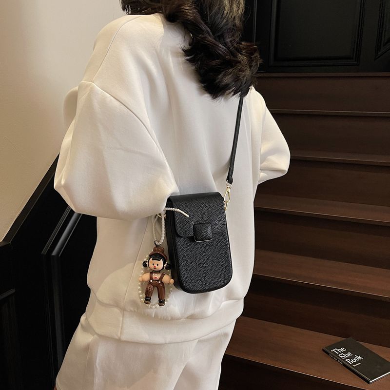 Niche Design Mini Phone For Women 2025 Summer New Fashion Textured Magnetic Buckle Shoulder Crossbody Bag_voghion.com