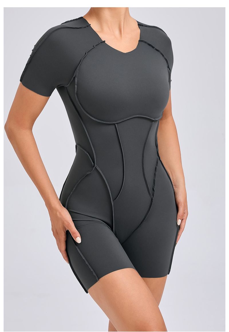 Tuta sportiva da yoga in un unico pezzo, aderente, a maniche corte e senza schienale, con estetica tridimensionale europea e americana_voghion.com