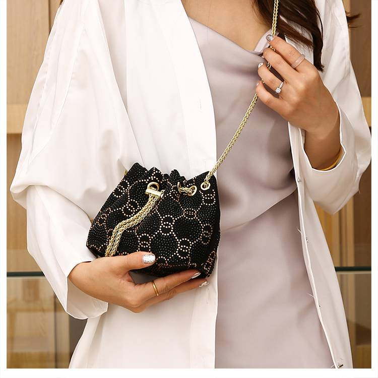 2024 New Women's Bag: Elegant and High-End Solid Color Sequin Crossbody Shoulder Handbag, Evening Bag_voghion.com