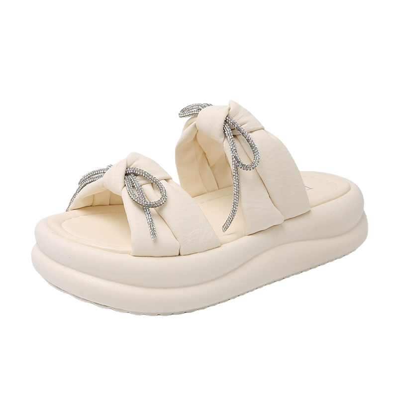 „Luftiges Glück: Sommersandalen für jeden Schritt“_voghion.com