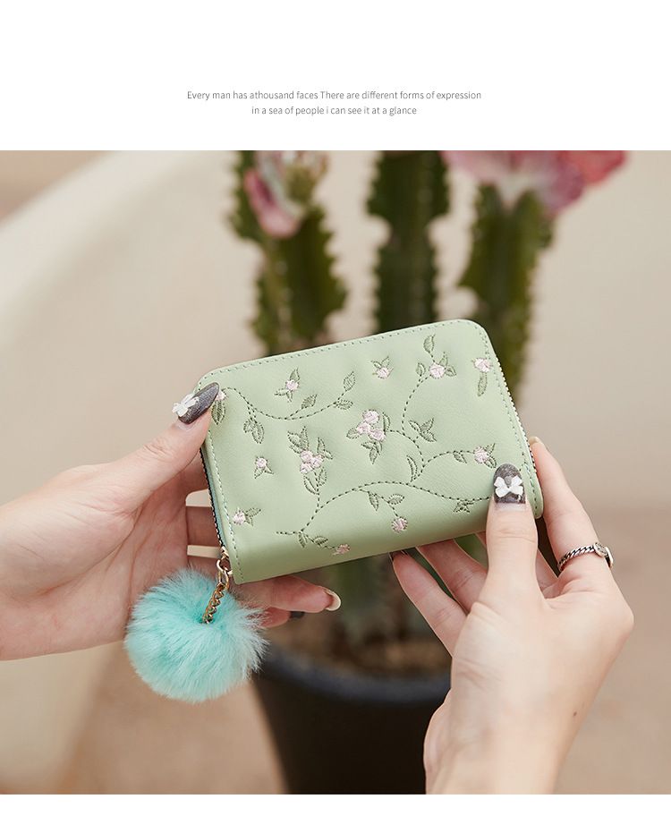 Bestickte Geldbörse im Vintage-Stil mit Pompom-Anhänger – Kurze Geldbörse mit mehreren Kartenfächern, süße Akkordeon-Handtasche für Mädchen_voghion.com