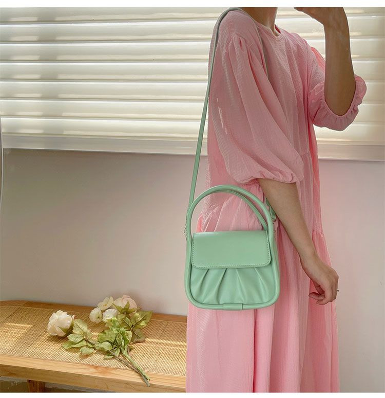 Bouteille à soupe froissée pour femmes, nouvelle Texture 2024, Design Unique, sac à bandoulière polyvalent à une épaule_voghion.com