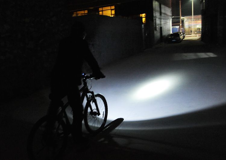 Fahrradausrüstung Mountainbike Fahrrad Reithorn Frontlicht Hohe Helligkeit Taschenlampe Beleuchtung_voghion.com