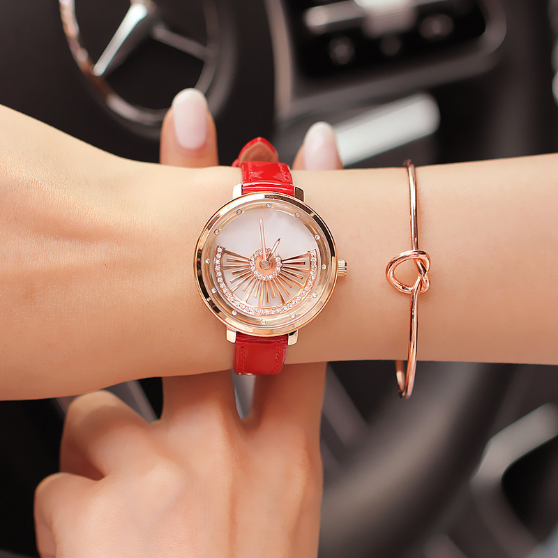 Elegante cintura rotante in vera pelle a forma di ventaglio con diamanti intarsiati, polso impermeabile al quarzo, da donna_voghion.com