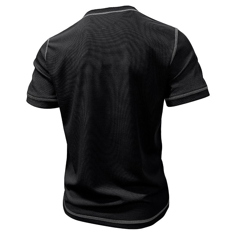 2024 Europäische und amerikanische Herrenbekleidung Rundhalsausschnitt Waffel Henry Kurzarm-T-Shirt Außenhandel Herrenknöpfe Kontrastierende helle Linie Boden_voghion.com