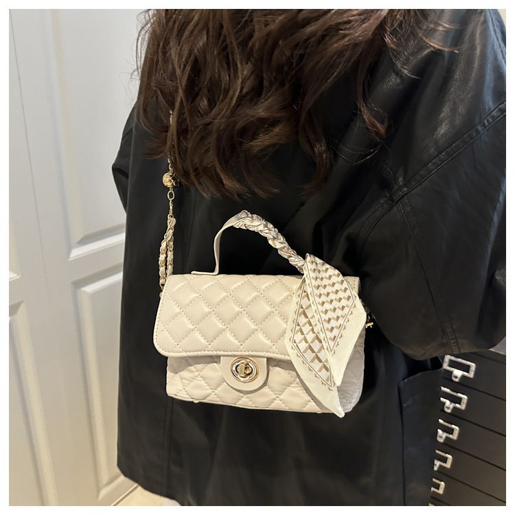 Women's Fashion Shoulder Bag With Quilted Design, Chain Strap & Scarf Detail - Soft PU Crossbody Purse For Daily Commute & Casual Outings_voghion.com