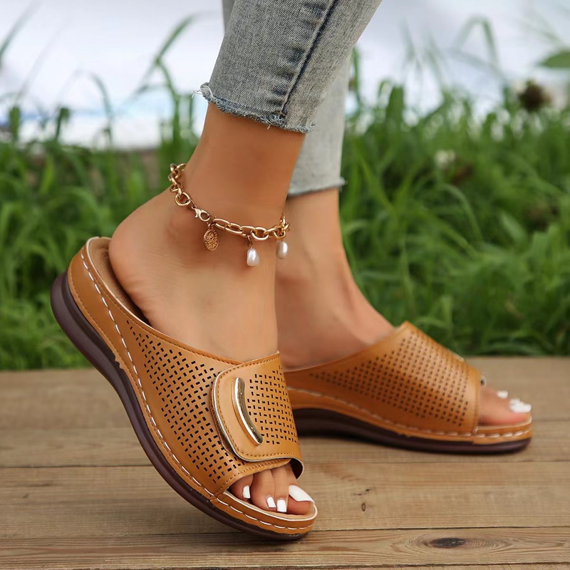 Women's large wedge-heeled sandals women's wide strip line breathable casual shoes Solid color wedge-heeled women's shoes_voghion.com