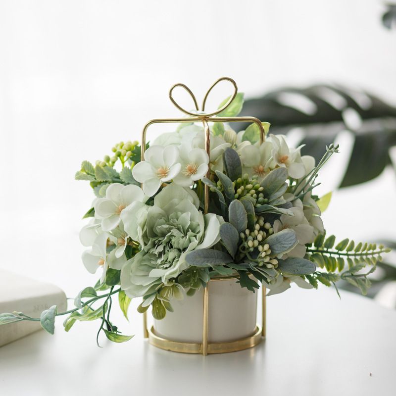 Ensemble de vases festifs en céramique dorée - Présentoir de roses artificielles et décoration nordique de Noël_voghion.com