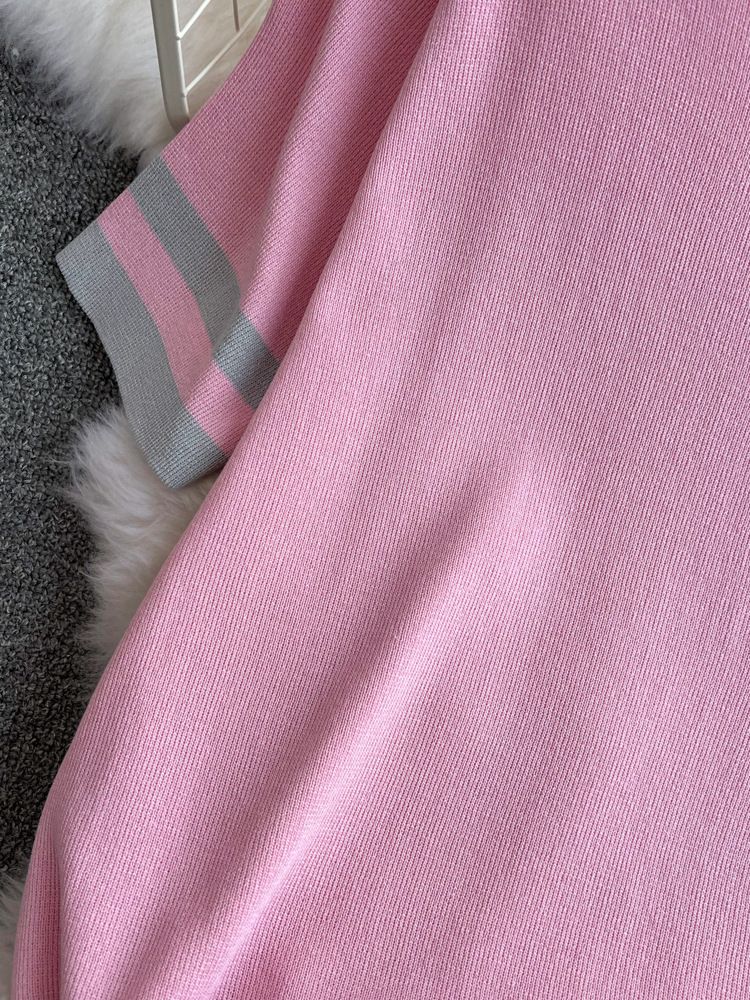 2024 Nuevo traje de moda para mujer primavera estilo coreano cuello en V suelto contraste de color tejido de dos piezas cintura alta pantalones de pierna ancha_voghion.com