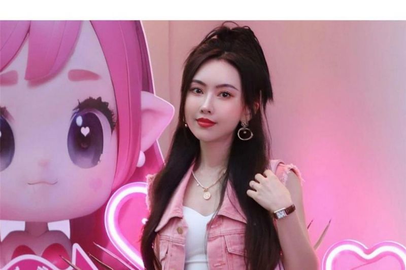 Xiaoxiangfeng Internet Celebrity Explosion Street Roze Jurk Kinderen Zomer 2023 Nieuwe Levendige En Speelse Tweedelige Set_voghion.com