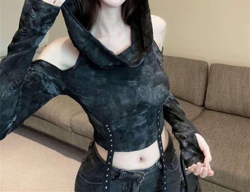 Abandoned soil style hand worn hooded off shoulder long sleeved T-shirt for women in summer 2024, slim and high waisted,_voghion.com