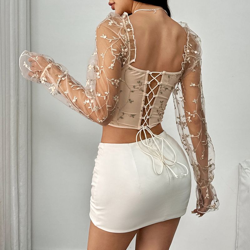 Top a maniche lunghe con ricamo patchwork in rete trasparente e anello in acciaio a spina di pesce K Spicy Girl_voghion.com