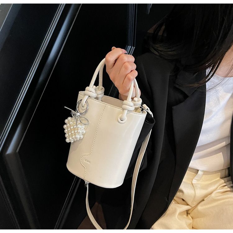 Women's Bucket Bag Stylish Silver Spice Single Shoulder Crossbody Bag With Retro Texture Carrying Bucket Bag_voghion.com