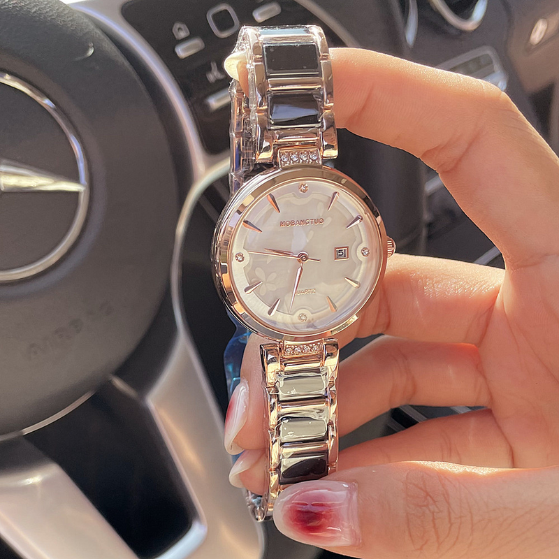 Orologio da donna con calendario e cintura impermeabile al quarzo minimalista in ceramica di nuova moda_voghion.com