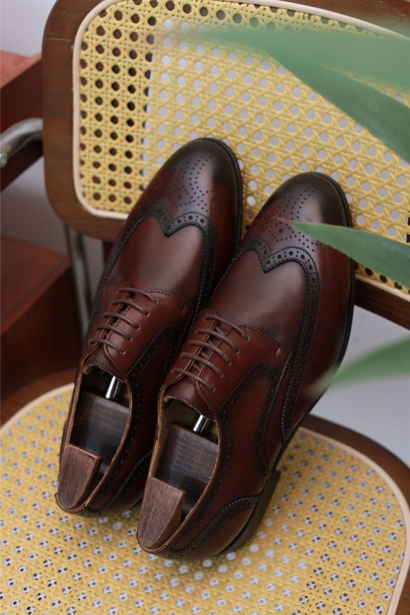 Ett stycke dropshipping nya brittiska derbyskor för män, snidade herrskor, brittiska treledade läderskor, brogueskor för män_voghion.com