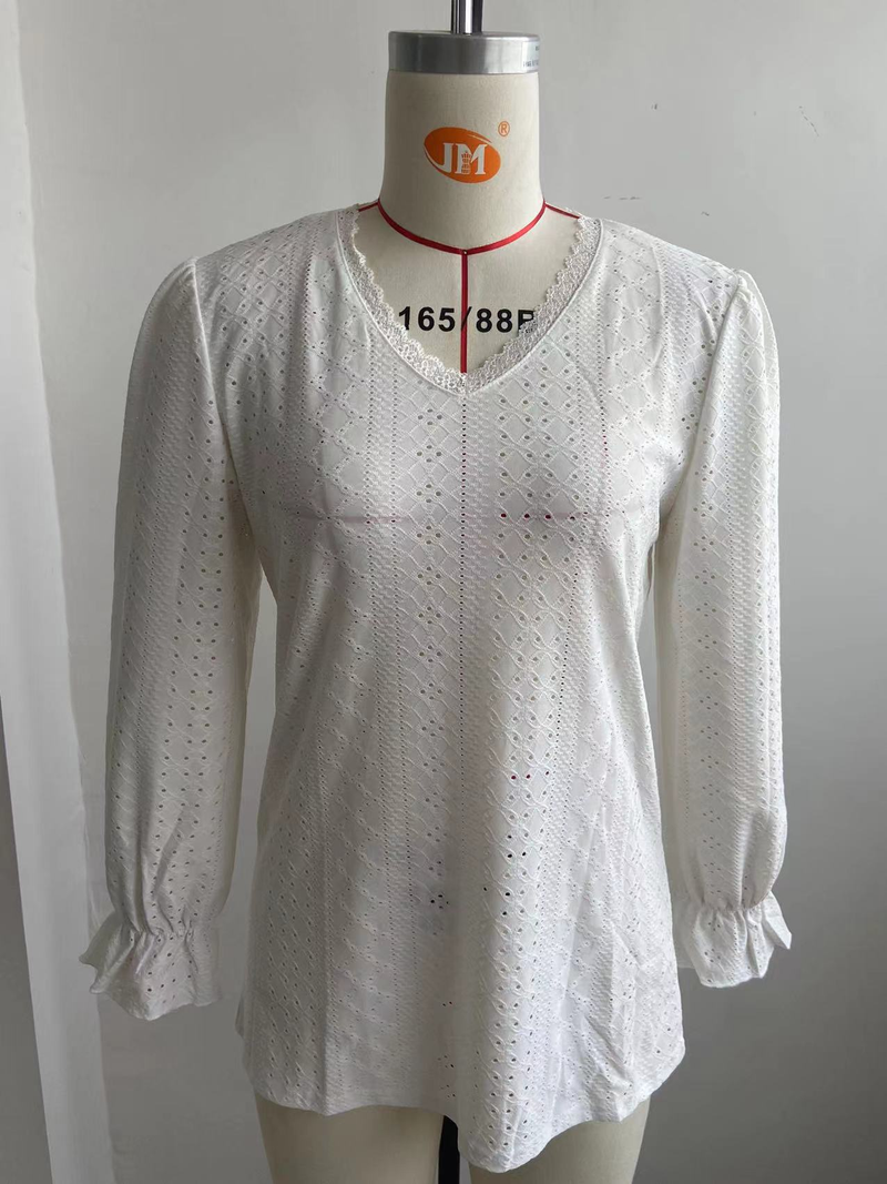 T-Shirt mit V-Ausschnitt, Herbst, hohl, lässig, mit plissierten Ärmeln_voghion.com