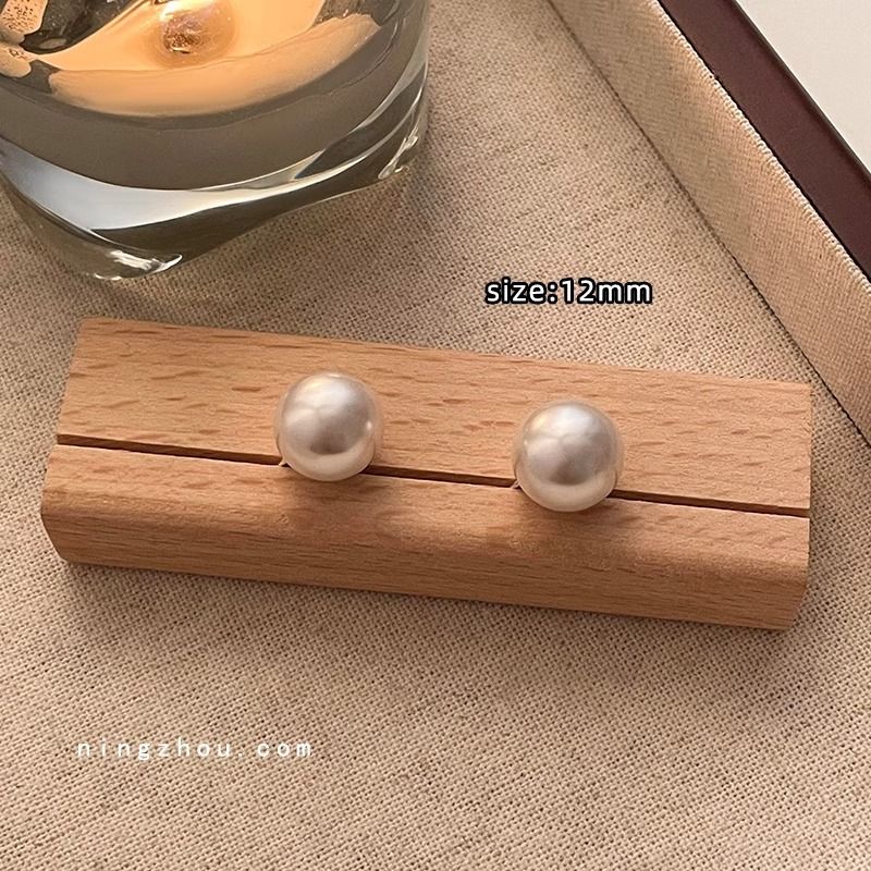 Minimalistischer Luxus für Frauen, modisch, elegant, Yiwu-Accessoires, Herbst-Winter, High-End-Perlenohrstecker_voghion.com