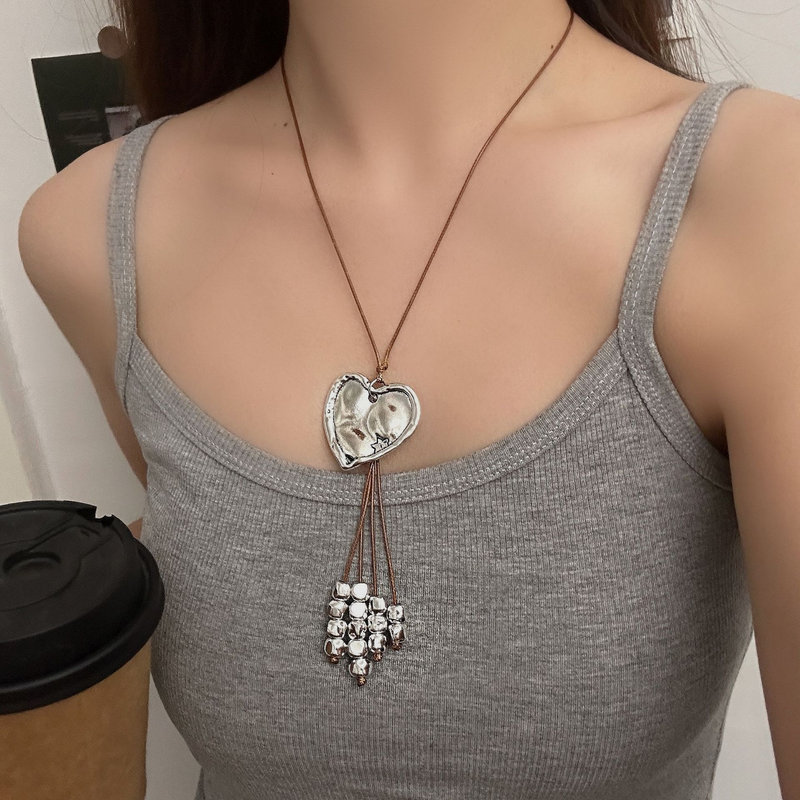 Vecchia collana retrò con nappa d'amore lunga per le donne, stile etnico bohémien, catena per maglioni, accessori di tendenza per autunno e inverno_voghion.com