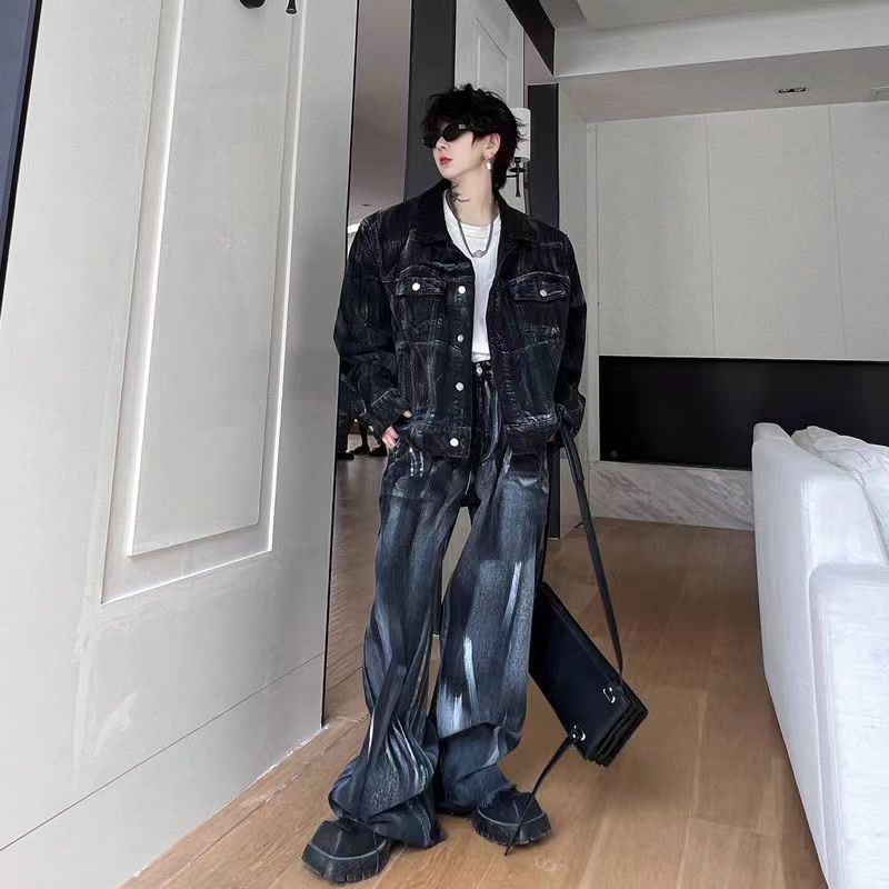 Costume en jean effet usé à éclaboussures d'encre – Ensemble deux pièces avant-gardiste avec veste délavée et jean à éclaboussures de peinture (S-XXXL, mélange de coton, streetwear)_voghion.com