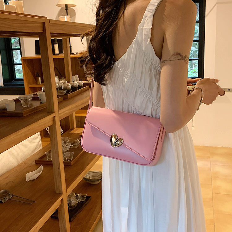 Nische Design Silber Kleine Tasche Frauen 2023 Neue Mode Schulter Kleine Quadratische tasche sommer ins textur Messenger tasche_voghion.com