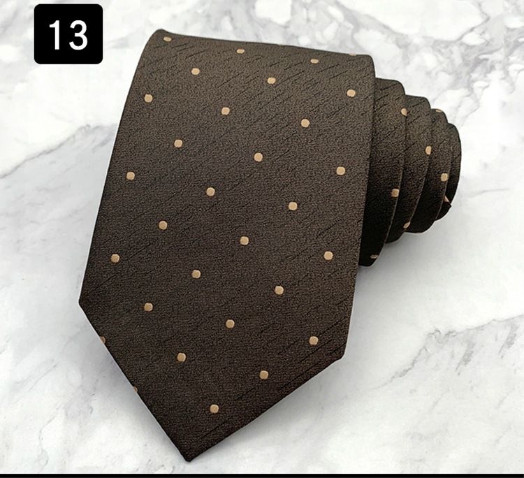 Legați ținute formale cu model pentru bărbați, selecție de accesorii la modă la modă pentru afaceri și petrecere a timpului liber_voghion.com