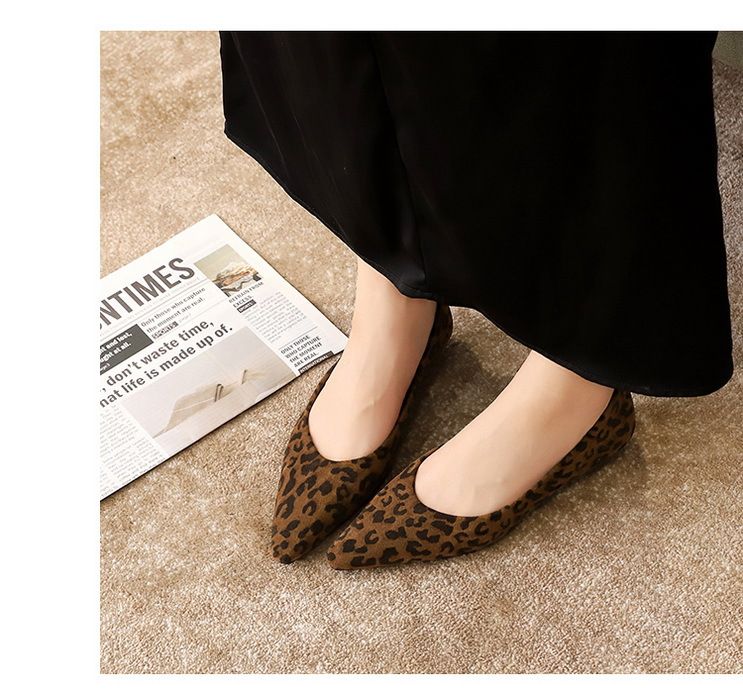 Scarpe con tacco a zeppa comode e appuntite, in pelle scamosciata, con tacco basso e bocca bassa, scarpe da donna con stampa leopardata, scarpe singole da donna_voghion.com