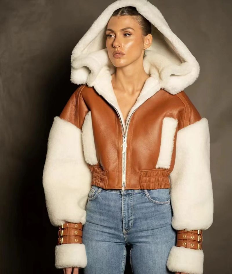 Fur one-piece lamb fur short coat women's winter American retro stitching contrast color hooded motorcycle jacket top_voghion.com