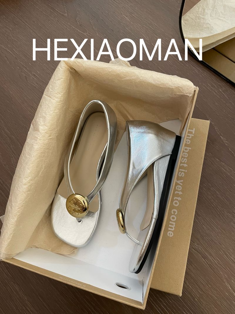 Lancui Version 5cm Versteckter Absatz Metall Runde Schnalle Zehensteg Sandalen Für Frauen 2025 Sommer Neue Silber Hausschuhe_voghion.com