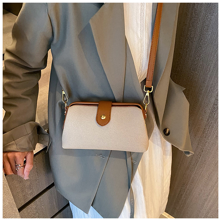 Small Bag Mni Women's Bag 2023 New Trend Fashion High-level Sense Shoulder Messenger bag canvas shell mobile phone bag_voghion.com