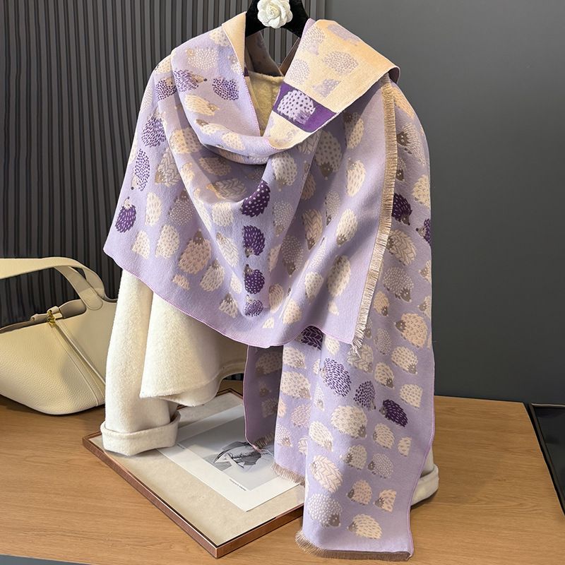 2024 Nuova sciarpa in cashmere a doppia faccia a contrasto di colore alla moda e versatile, invernale di lusso_voghion.com