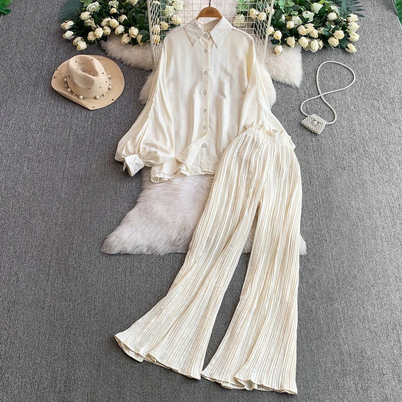 Set aus französischer Vintage-Batikbluse mit Sonnenschutz und hoch taillierter Schlaghose – Laternenärmel, Rüschensaum (Einheitsgröße, 18 Farboptionen)_voghion.com