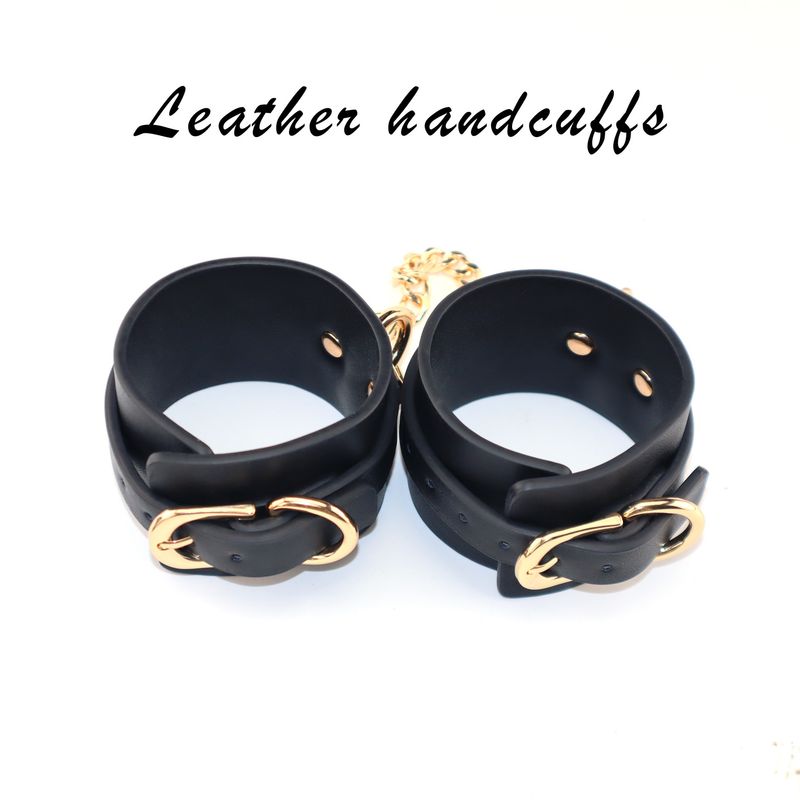 Sexy SM Handschellen Bondage Paar Flirten Requisiten Weibliches Training Leder Hand- und Fußfesseln Alternative Produkte für Erwachsene_voghion.com