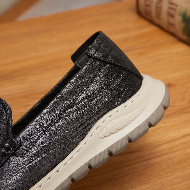 New set of foot comfortable bean shoes flat light breathable men's casual shoes_voghion.com