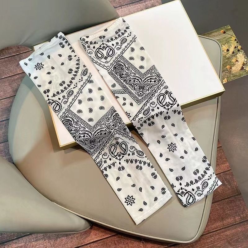 Kühlende Armstulpen aus Eisseide für Damen – UV-Schutz-Sonnenhandschuhe zum Autofahren und für draußen, atmungsaktive, rutschfeste Sonnenschutz-Hand- und Armabdeckung_voghion.com