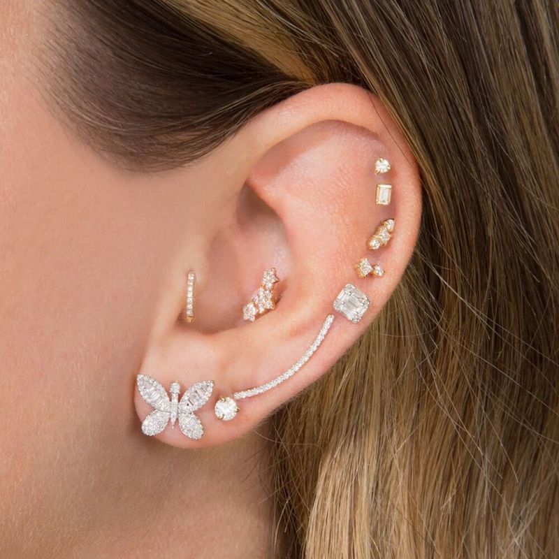 Orecchini piercing unisex per donna con micro zirconi intarsiati, orecchini popolari a forma di farfalla e fiore, a vite, con osso per le orecchie_voghion.com