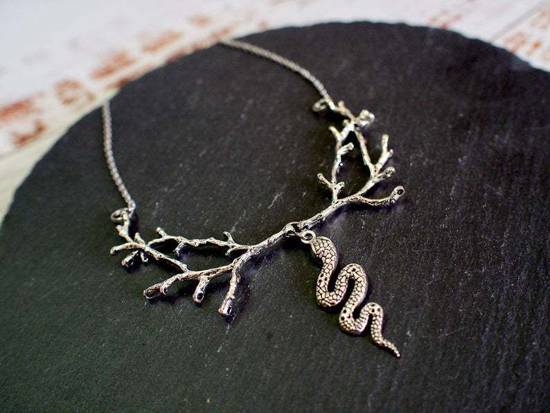 Colliers Gothique Serpent Fantaisie Forêt Brindilles Collier_voghion.com