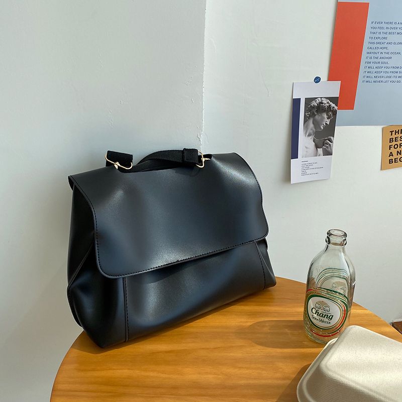 Design di nicchia femminile di grande capacità, nuova borsa ventiquattrore autunno/inverno 2024 per celebrità di Internet, tracolla singola_voghion.com