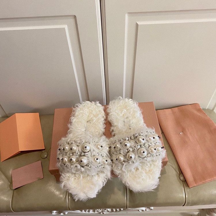 High End Quality 2022 Autumn And Winter Fashionable Pearl Dragged Lamb Wool Flat Bottom Outer Wear One Line Versatile_voghion.com