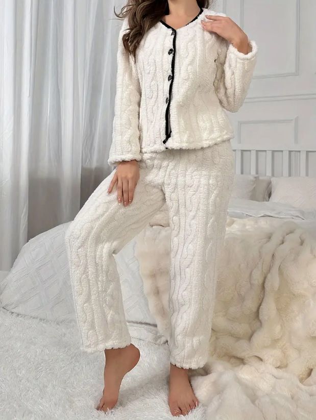 Women's Sleepwears Simple Casual Solid Color Flannel Home Clothes Pajamas Set Striped Pajamas Women's Long Sleeves And Long Pants Can Be Worn Outside_voghion.com