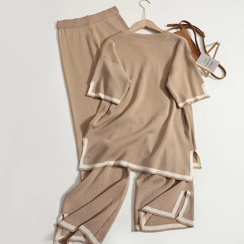 Abito casual da donna temperamento maglione a maniche corte con fessura di colore a contrasto + pantaloni a gamba larga slim a vita alta pantaloni in due pezzi_voghion.com